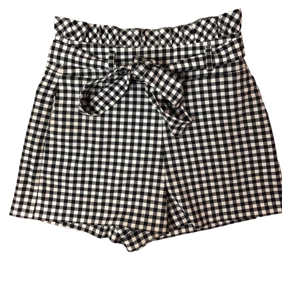NWOT ZARA High Rise Paperbag Waist Gingham Black & White Plaid Shorts Sz Xs - Picture 6 of 15